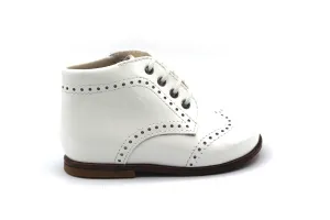 Beberlis White Patent Wingtip Bootie