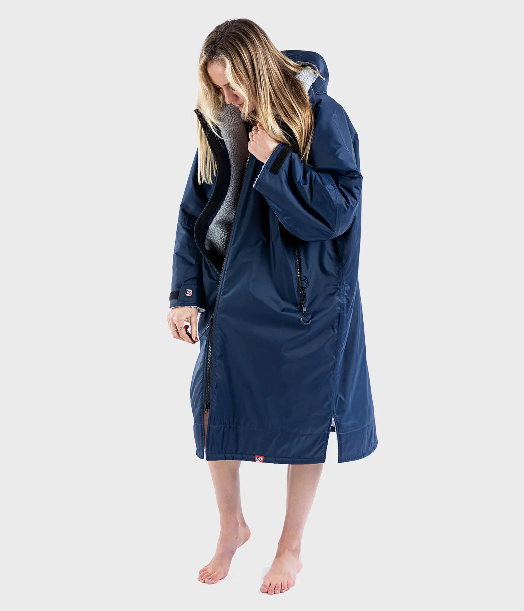 Dryrobe Advance Long Sleeve Changing Robe - Navy and Grey